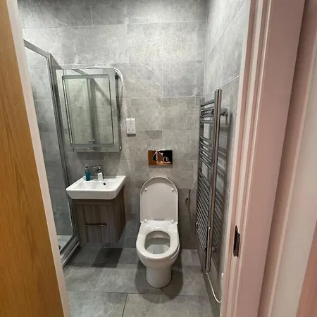 2 Bed Duplex With En-suite 5 Mins Walk From Centre Leeds (West Yorkshire)