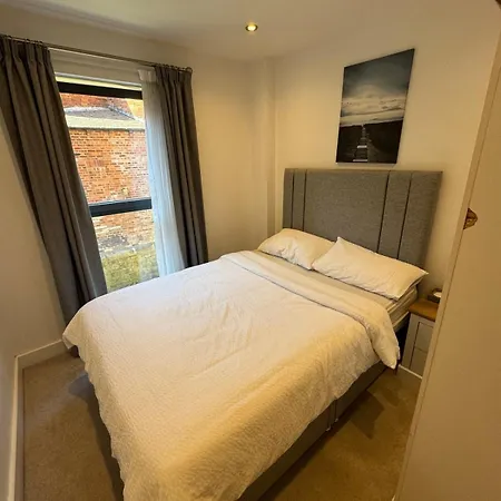 2 Bed Duplex With En-suite 5 Mins Walk From Centre