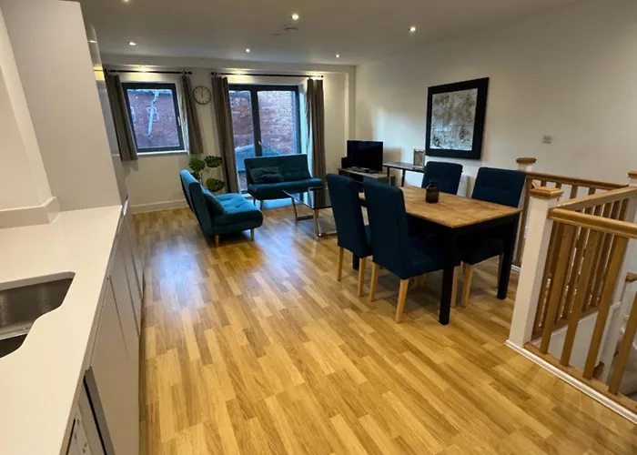 Apartamento 2 Bed Duplex With En-suite 5 Mins Walk From Centre *