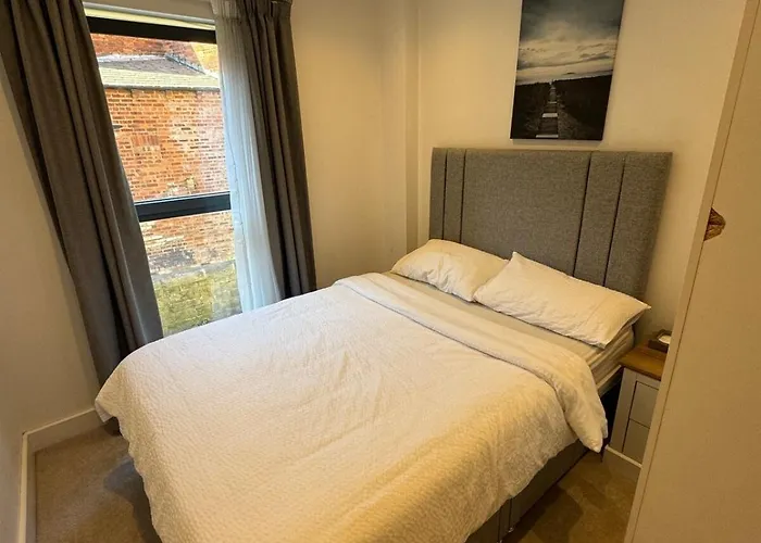 2 Bed Duplex With En-suite 5 Mins Walk From Centre