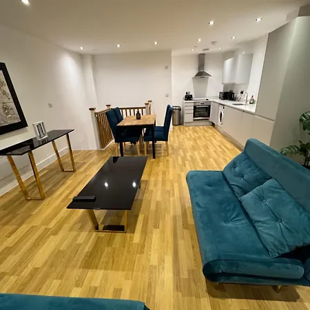 2 Bed Duplex With En-suite 5 Mins Walk From Centre Leeds (West Yorkshire)